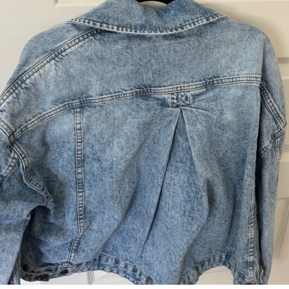 We The Free Light Wash Blue Oversized Jean Jacket - Picture 4 of 4